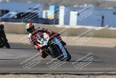 media/Dec-18-2022-SoCal Trackdays (Sun) [[8099a50955]]/Turn 2 (950am)/